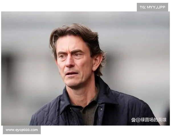 西蒙斯加盟热刺的幕后故事解析：弗兰克与范德文的影响力及转会策略